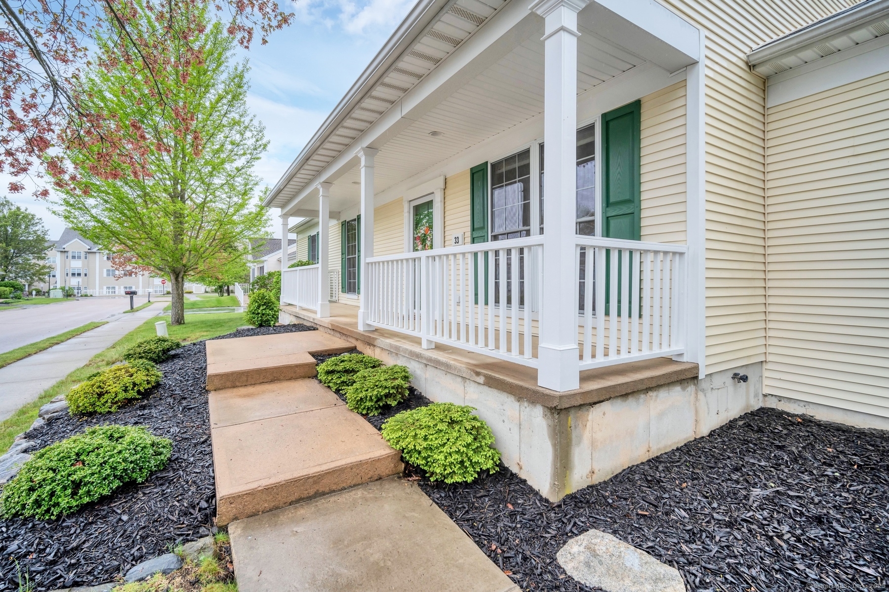 33 Beechwood Drive, Waterford, Connecticut image 12