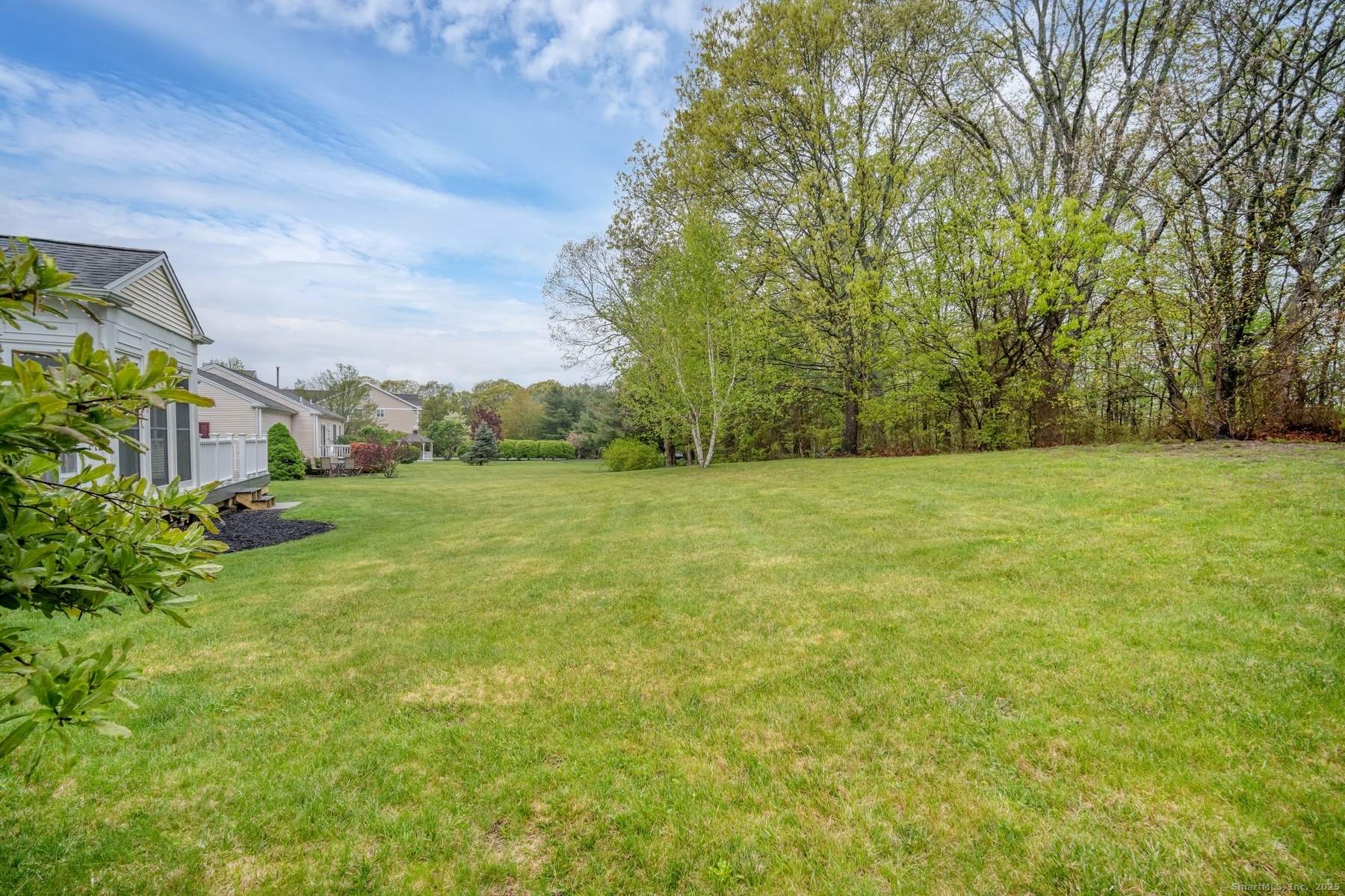 33 Beechwood Drive, Waterford, Connecticut image 8