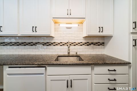 Tiny photo for 42 Library Lane #42, Simsbury, CT 06070 (MLS # 24152640)