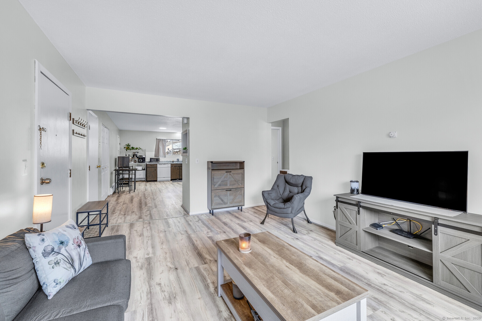 15 Kay Lane #APT H, Waterbury, Connecticut image 6