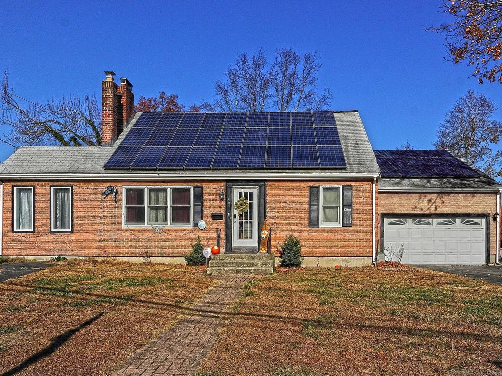 Photo of 36 Kenwood Road, Milford, CT 06460 (MLS # 24133000)