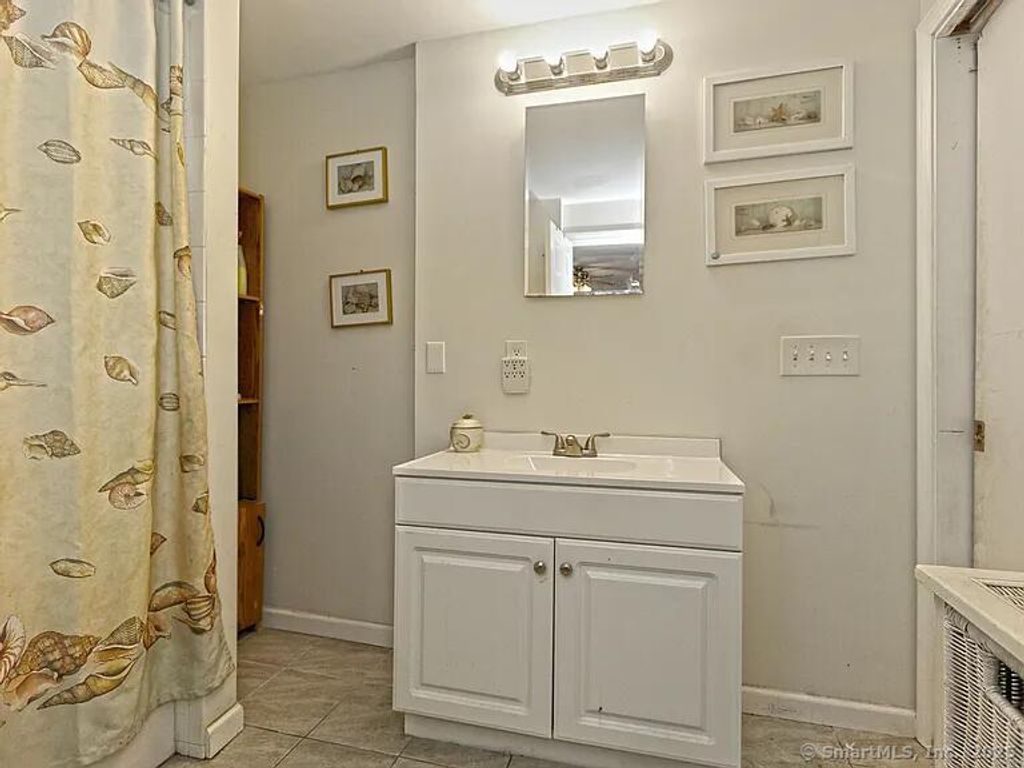 Photo of 36 Kenwood Road, Milford, CT 06460 (MLS # 24133000)