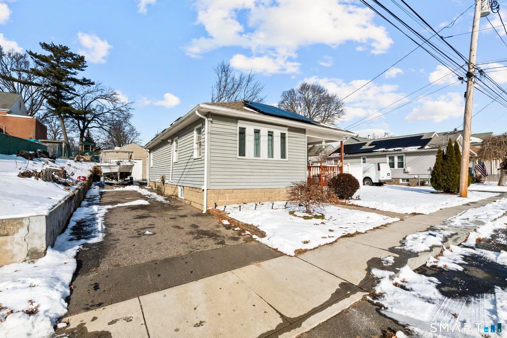 Photo of 21 Mathews Street, Milford, CT 06460 (MLS # 24146708)