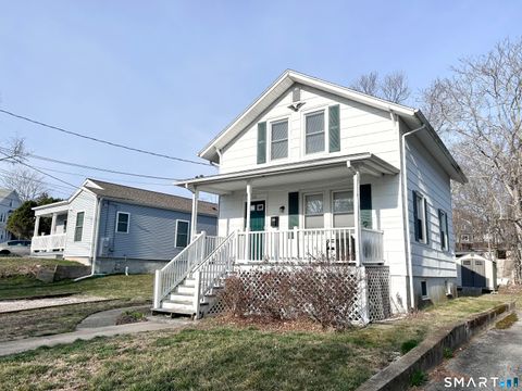 Photo of 26 Crescent Street, New London, CT 06320 (MLS # 24170204)