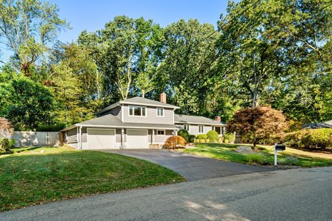 Photo of 70 Winding Lane, Norwalk, CT 06851 (MLS # 24129036)