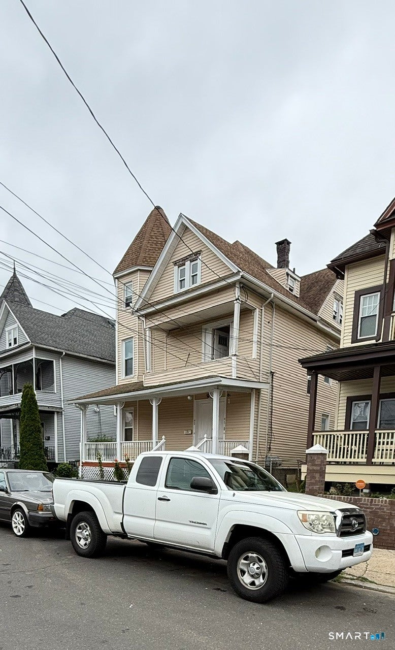 43-45 Sanford Avenue