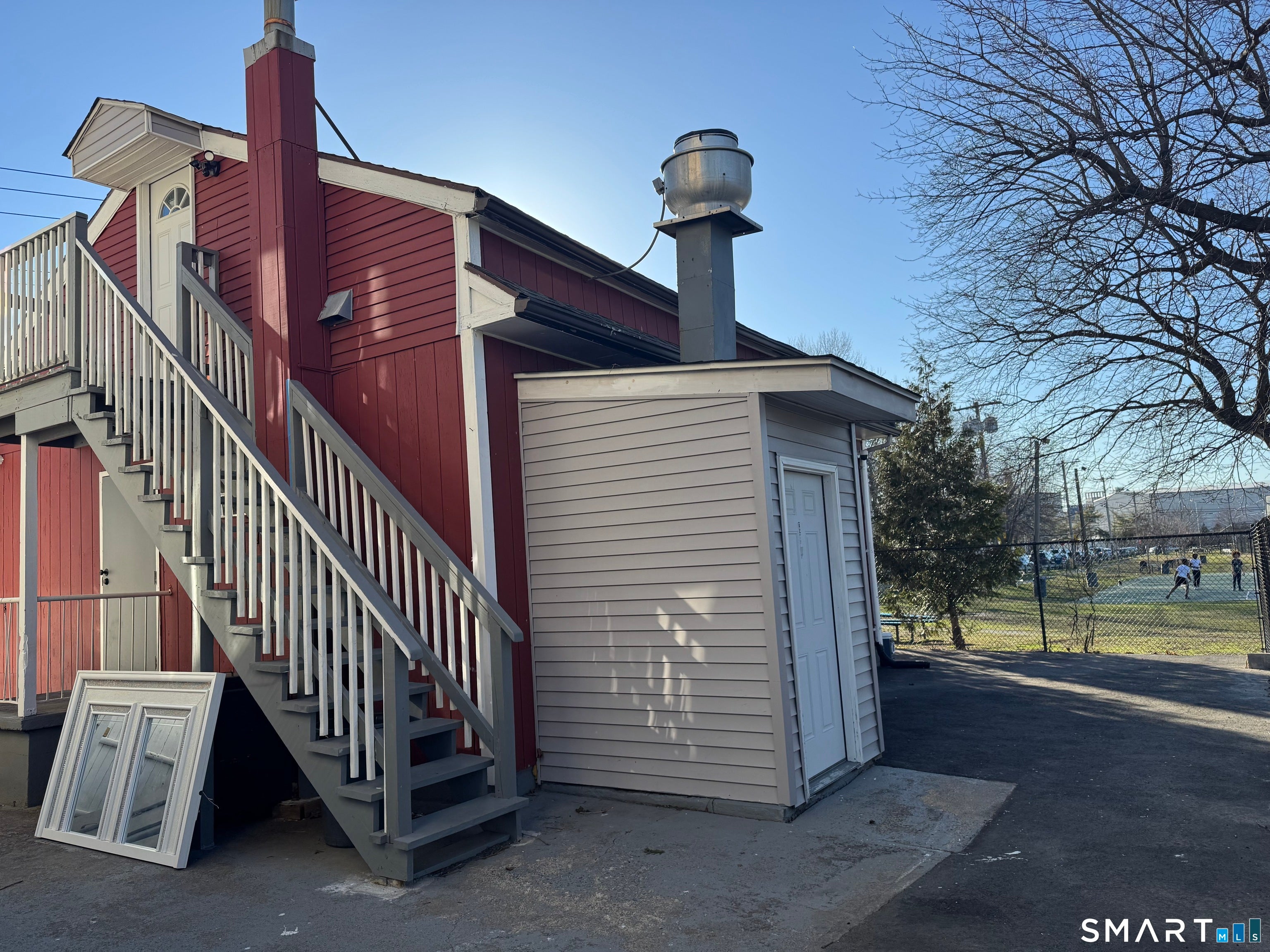 239 Newfield Avenue