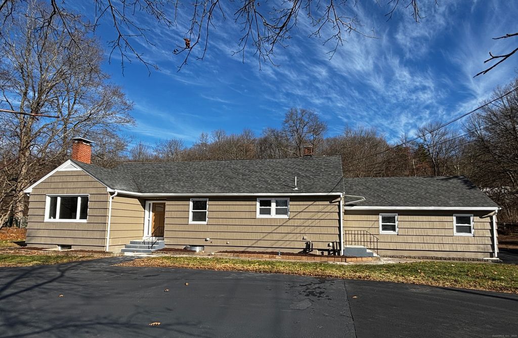 Photo of 310 Broadway, Hamden, CT 06518 (MLS # 24143682)