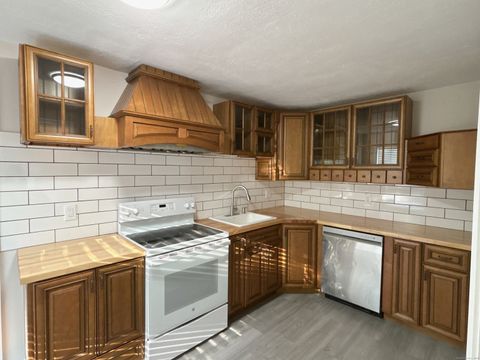 Tiny photo for 310 Broadway, Hamden, CT 06518 (MLS # 24143682)