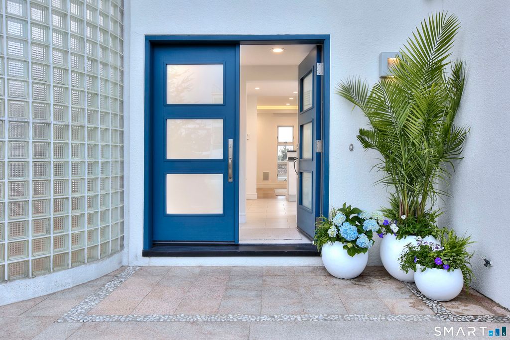 Photo of 42 Spriteview Avenue, Westport, CT 06880 (MLS # 24167502)