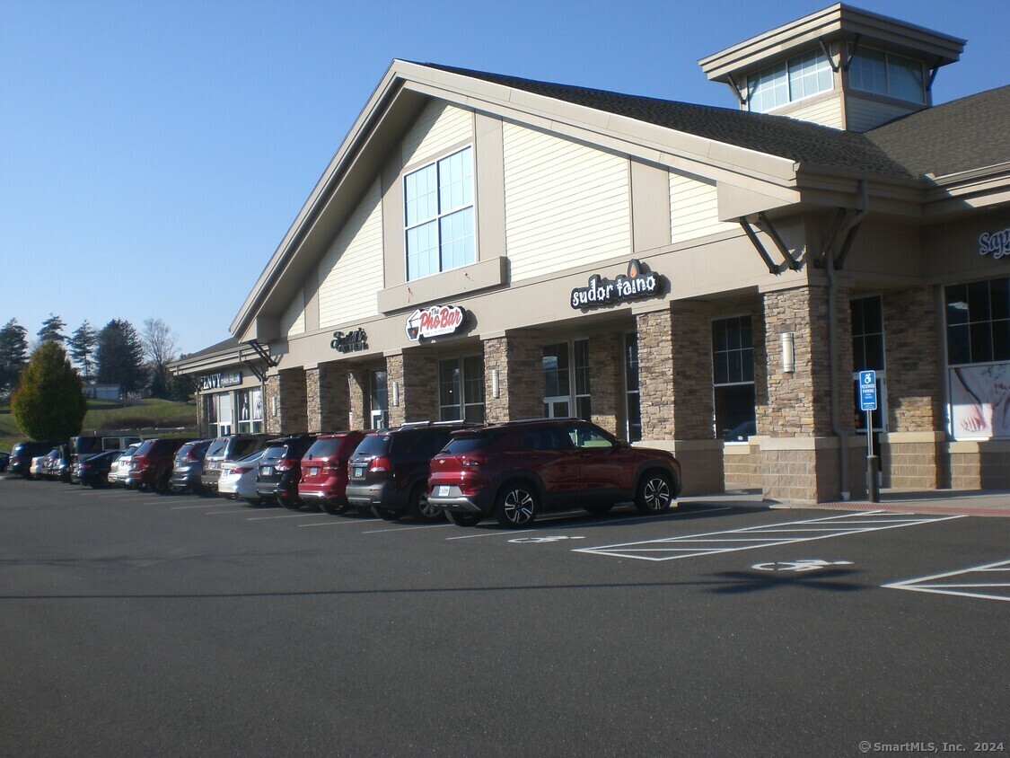 Berlin, Connecticut 06037, United States, ,Residential,Pending,37947