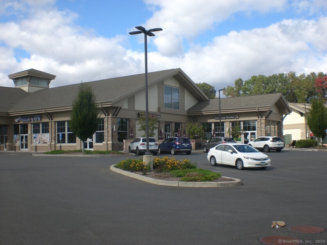 Berlin, Connecticut 06037, United States, ,Residential,Pending,37947