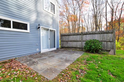 Tiny photo for 3 Farmington Meadow Drive #3, Farmington, CT 06032 (MLS # 24173419)