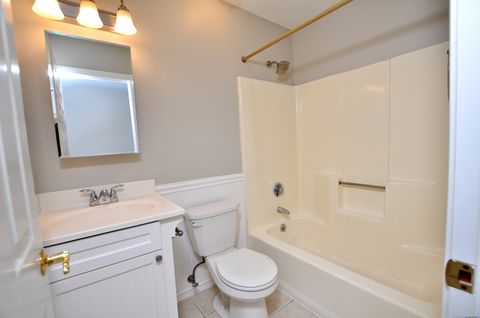Tiny photo for 3 Farmington Meadow Drive #3, Farmington, CT 06032 (MLS # 24173419)