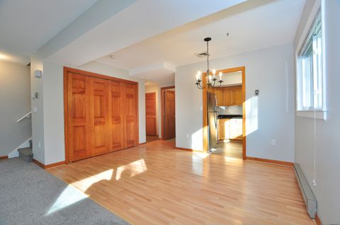 Tiny photo for 3 Farmington Meadow Drive #3, Farmington, CT 06032 (MLS # 24173419)