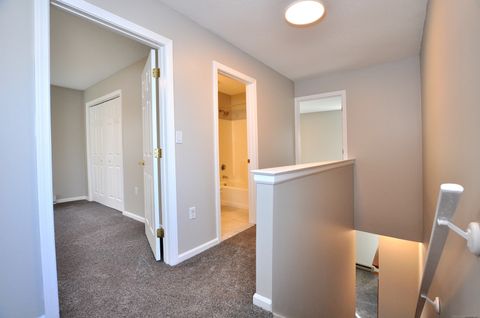 Tiny photo for 3 Farmington Meadow Drive #3, Farmington, CT 06032 (MLS # 24173419)