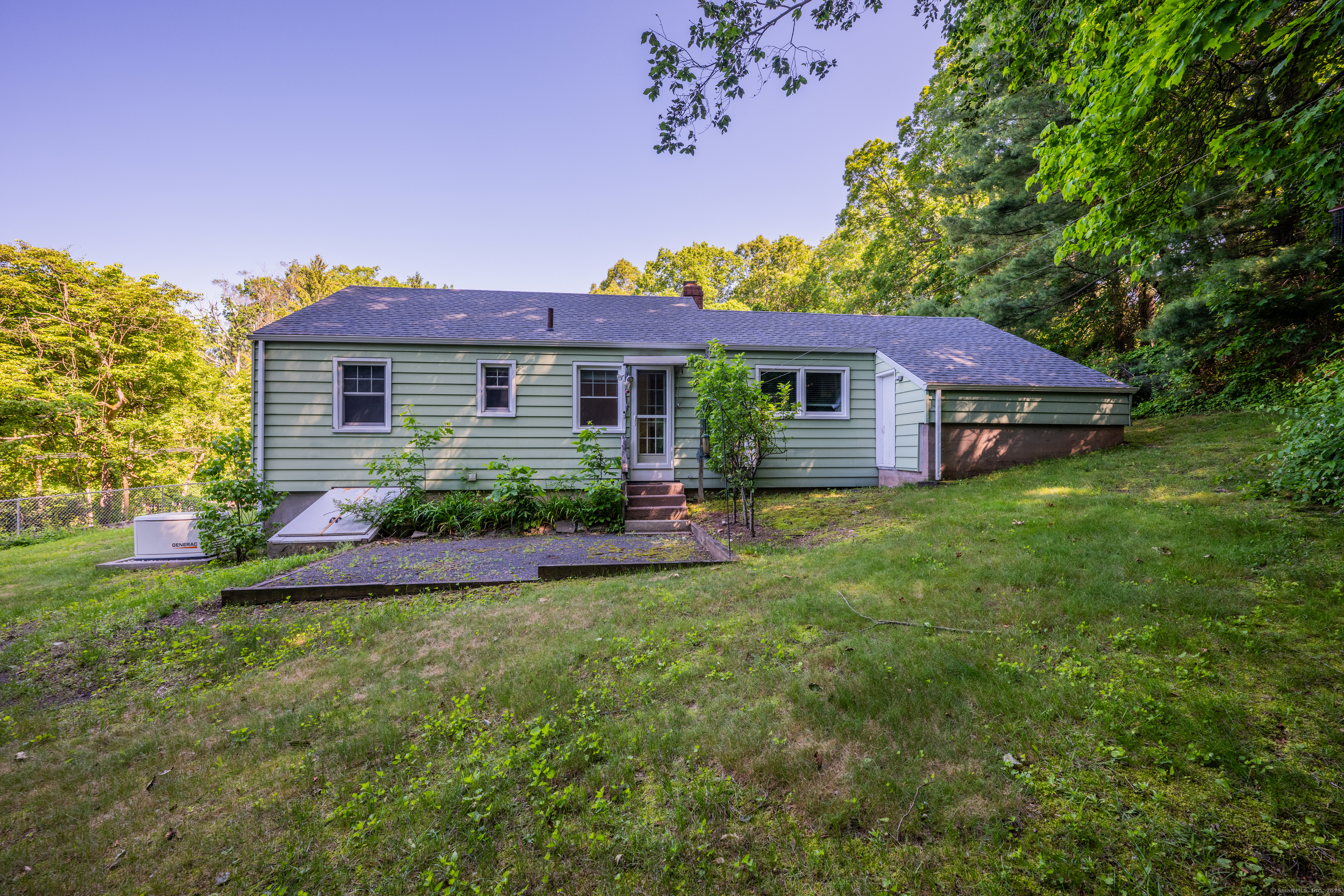 272 Bell Street