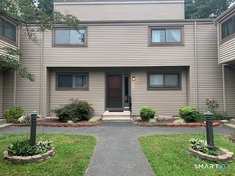 Photo of 16 Greenbriar Drive #E, Farmington, CT 06032 (MLS # 24186869)