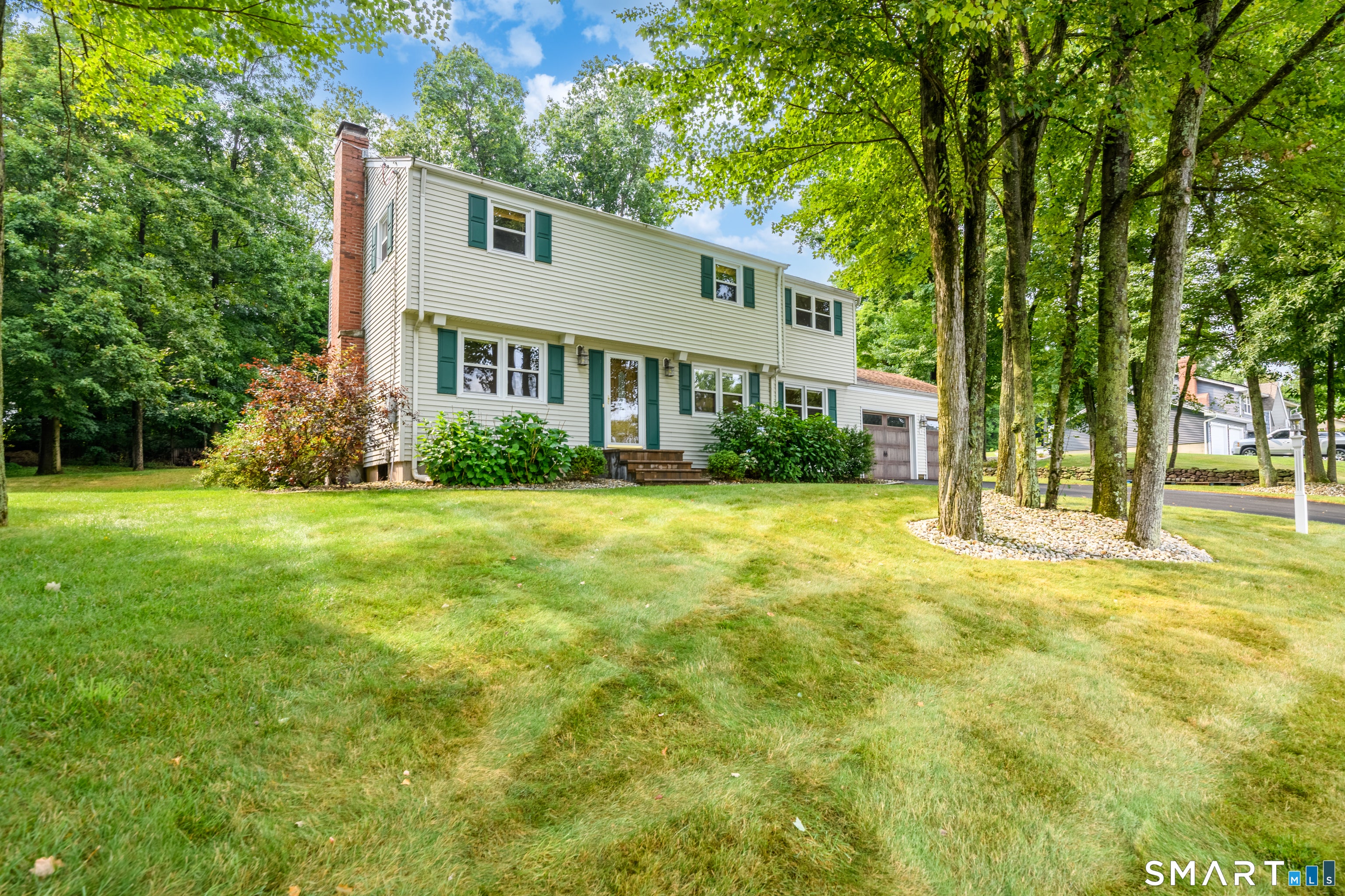 18 Hillside Drive