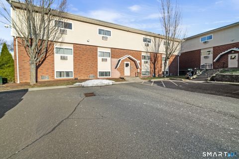 Photo of 49 Glade Street #A4, West Haven, CT 06516 (MLS # 24149032)