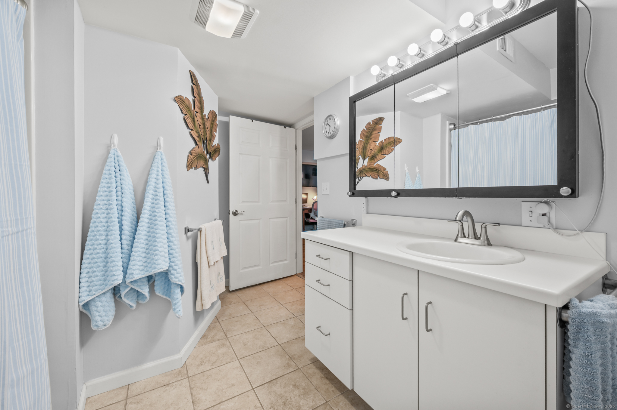 8 Pasco Drive #E, East Windsor, Connecticut image 16