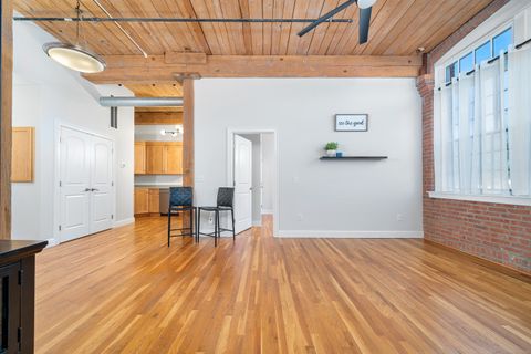 Tiny photo for 10 Main Street #304, Berlin, CT 06037 (MLS # 24142773)