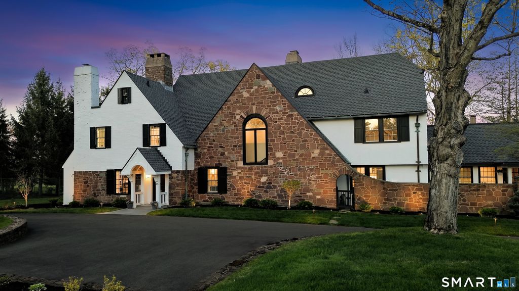 Photo of 48 Ledyard Road, West Hartford, CT 06117 (MLS # 24169302)