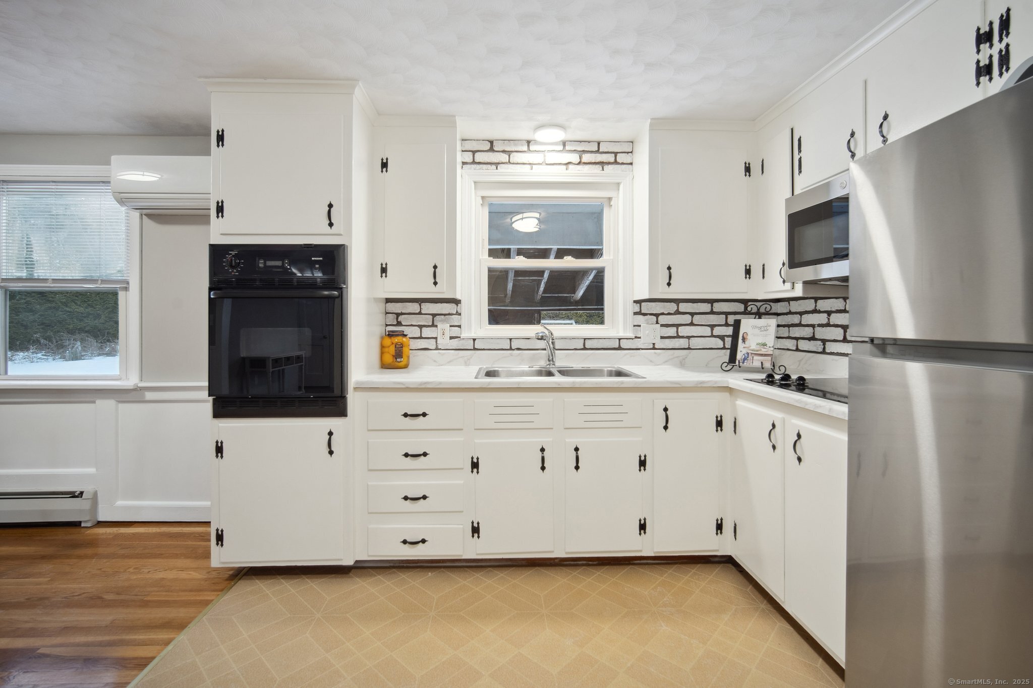 11 Oakwood Street, Enfield, Connecticut image 5