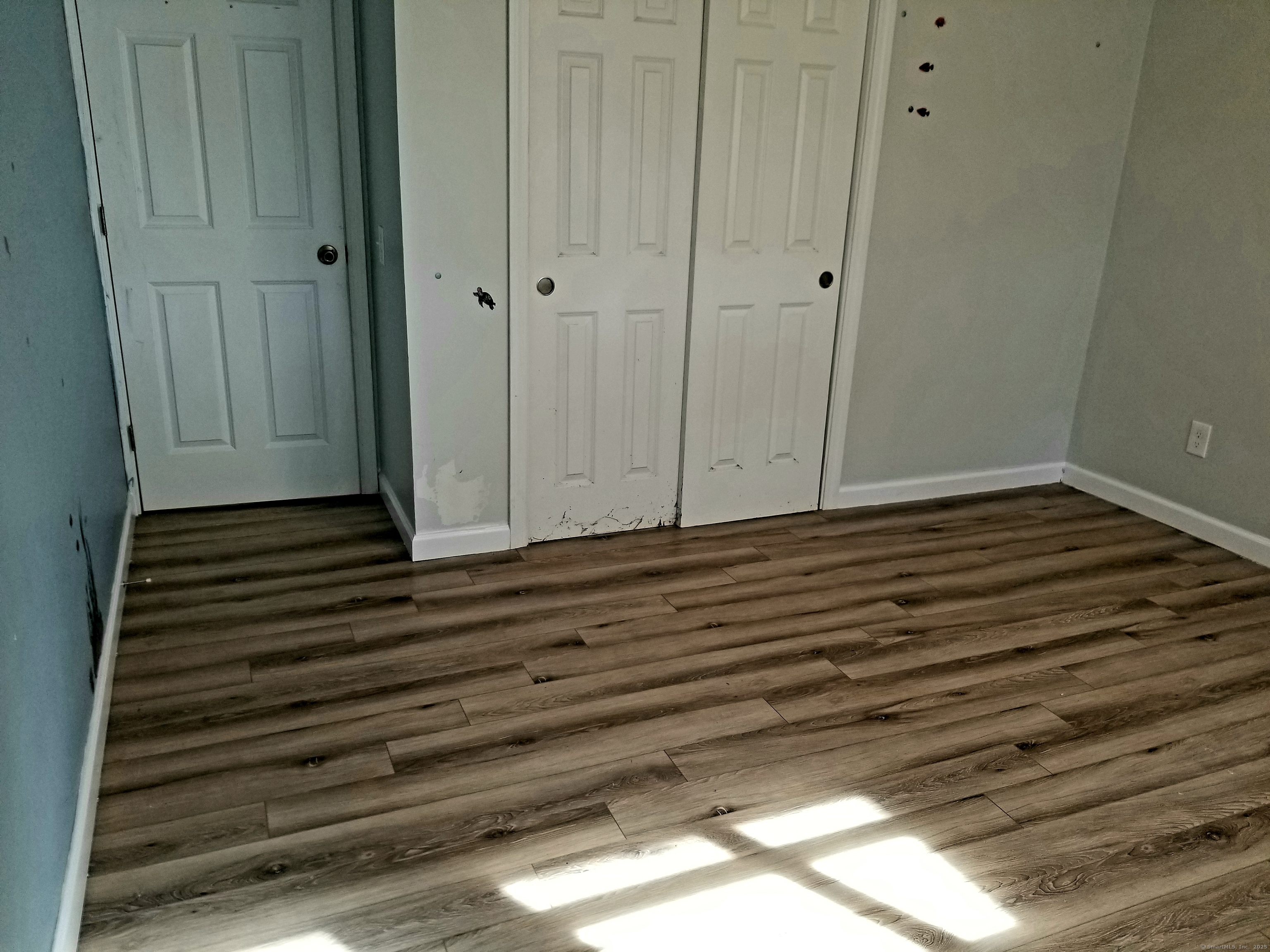 Windsor Locks, Connecticut 06096, United States, 3 Bedrooms Bedrooms, ,2 BathroomsBathrooms,Residential,Active,230388