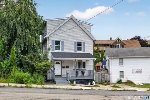 Multifamily For Sale - 5 Manwaring Street<br/> New London County, New London, CT 06320