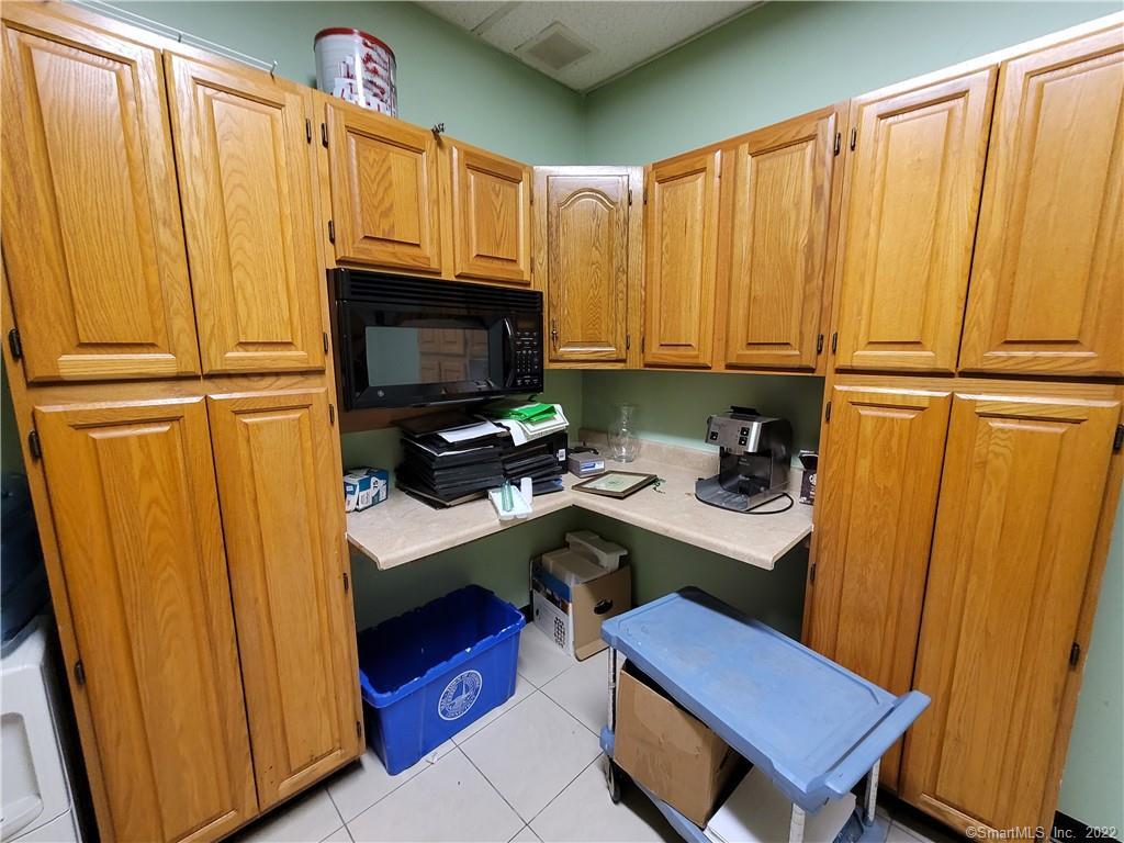 Middletown, Connecticut 06457, United States, ,Residential,Active,60006