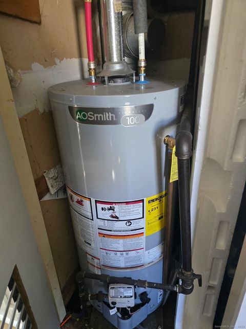 Tiny photo for 25 Pine Street, New Haven, CT 06513 (MLS # 24141977)