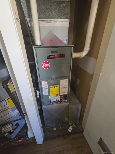 Tiny photo for 25 Pine Street, New Haven, CT 06513 (MLS # 24141977)