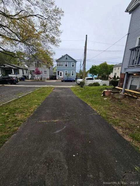 Tiny photo for 25 Pine Street, New Haven, CT 06513 (MLS # 24141977)