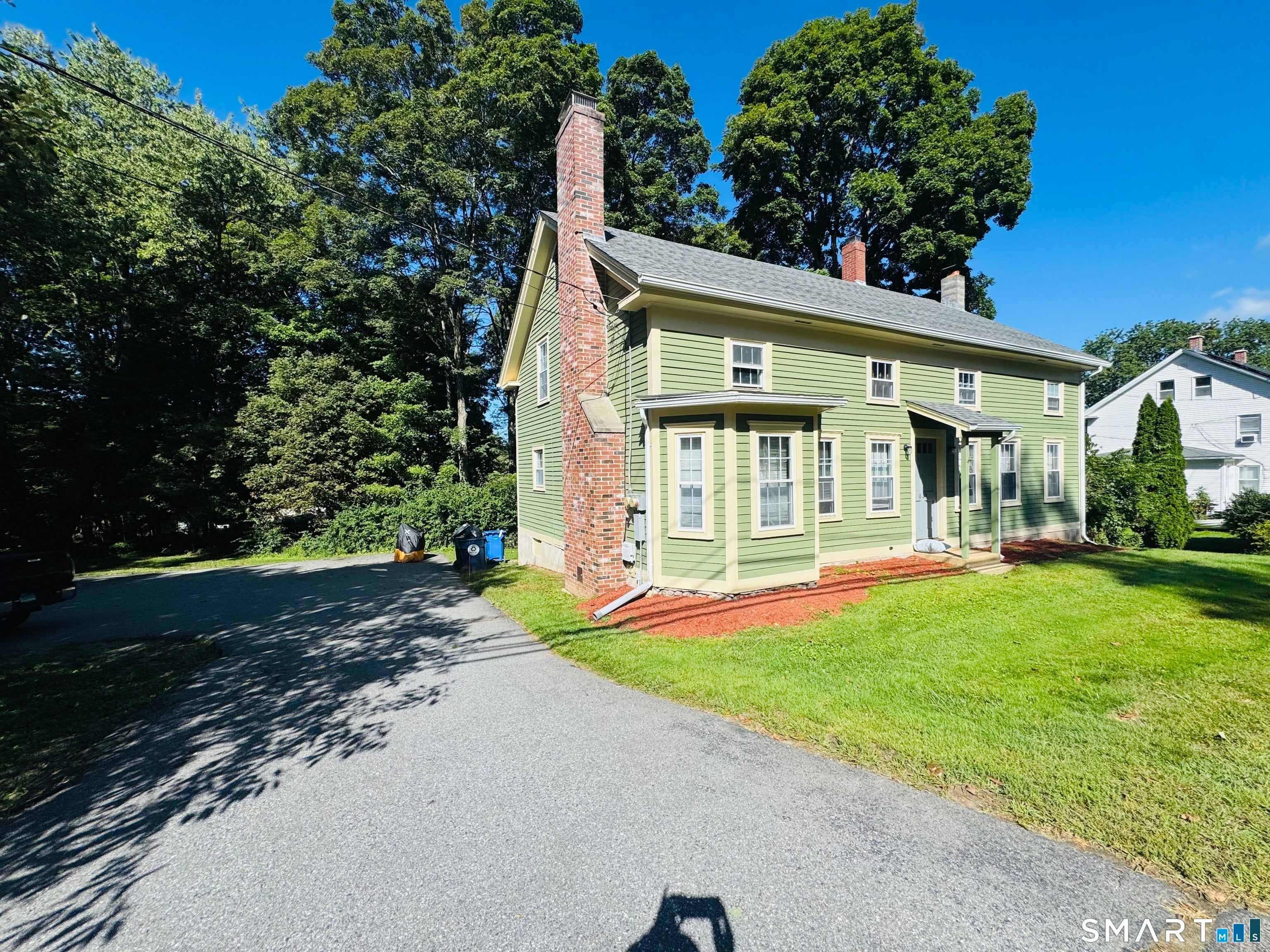 943 North Main Street