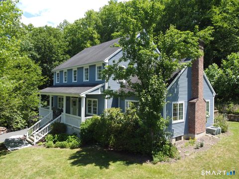 Homes For Sale - 15 Mountain Manor Road<br/> Newtown, CT 06482