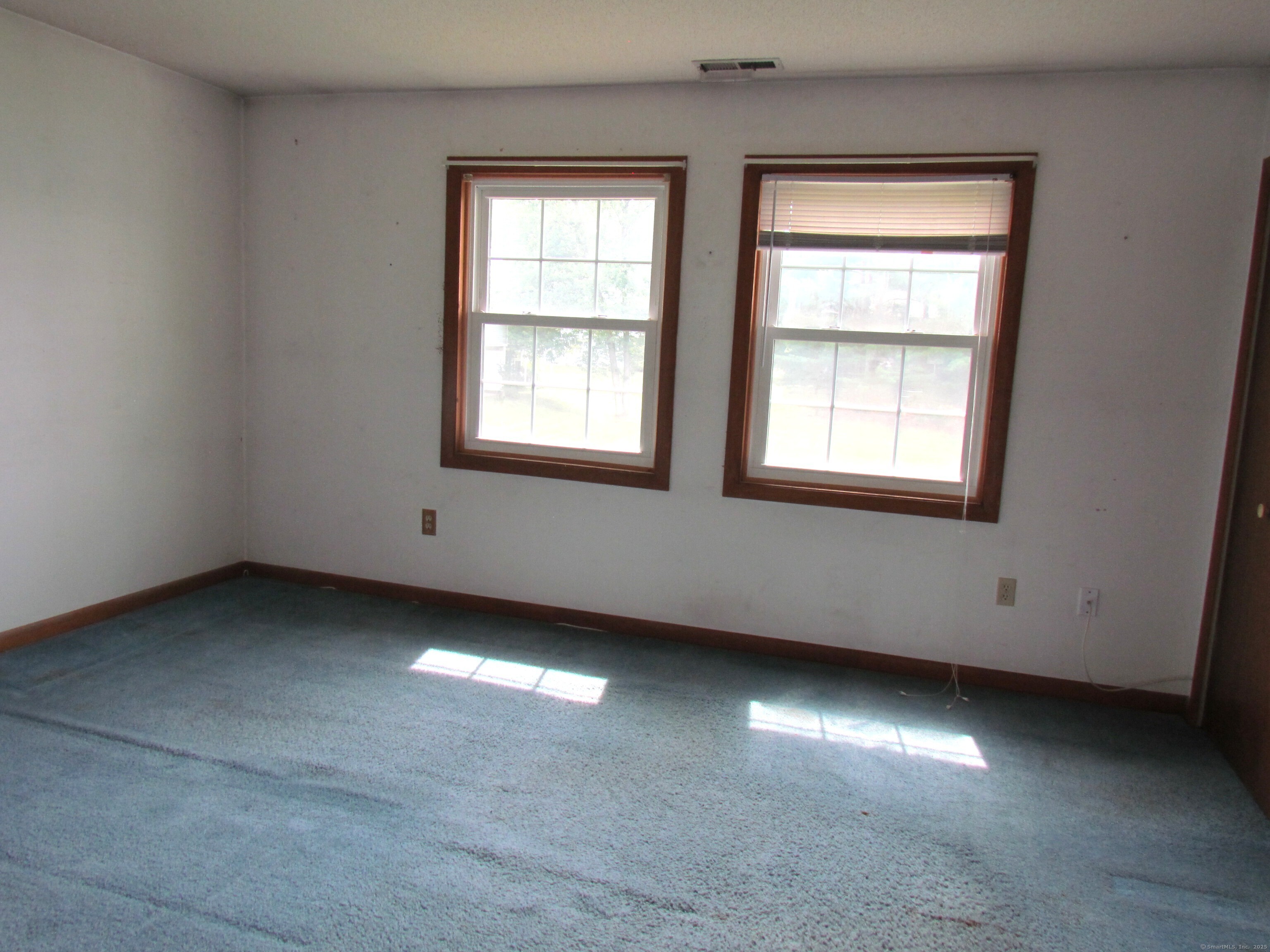 South Windsor, Connecticut 06074, United States, 2 Bedrooms Bedrooms, ,2 BathroomsBathrooms,Residential,Active,170614