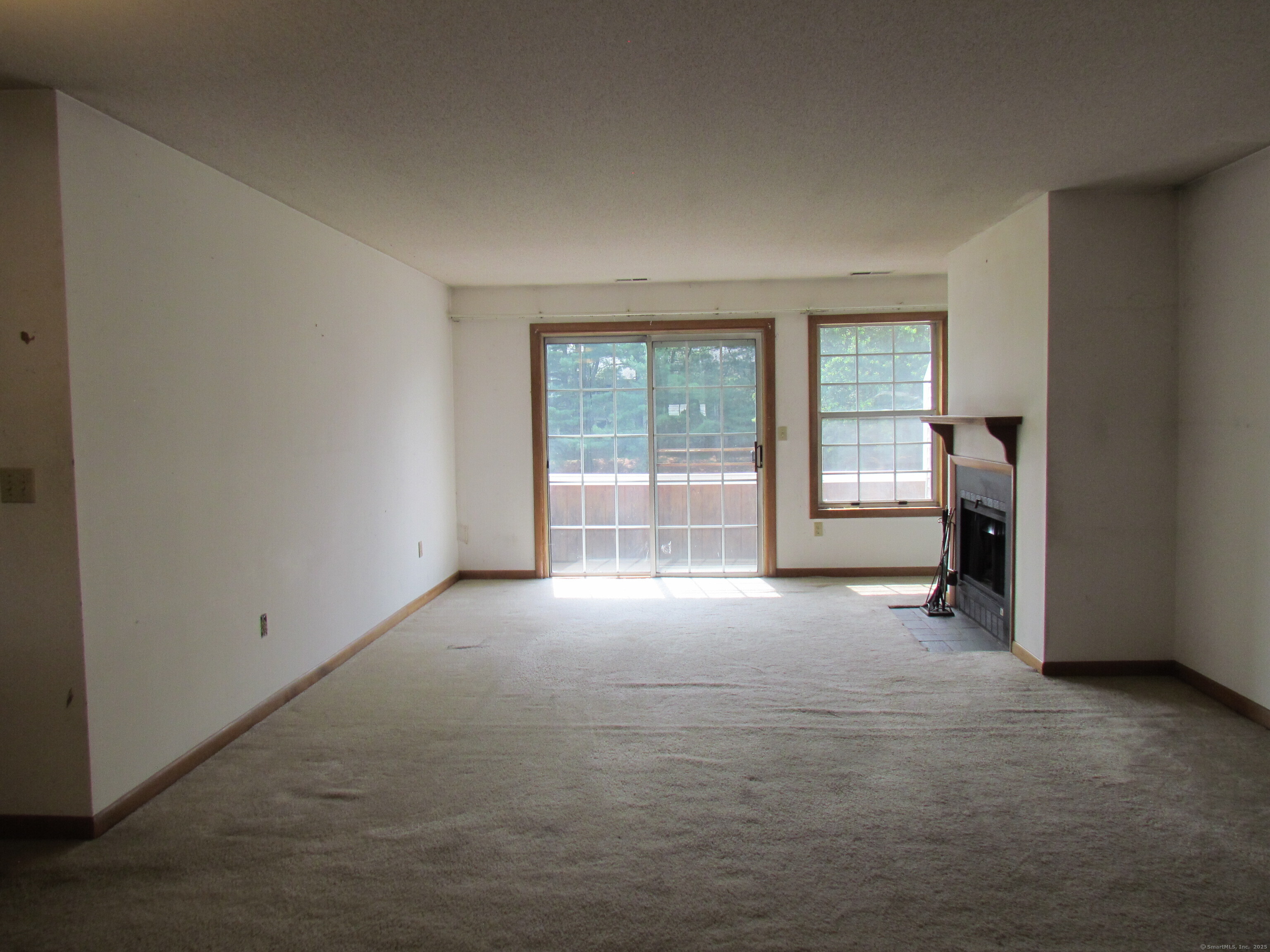 South Windsor, Connecticut 06074, United States, 2 Bedrooms Bedrooms, ,2 BathroomsBathrooms,Residential,Active,170614