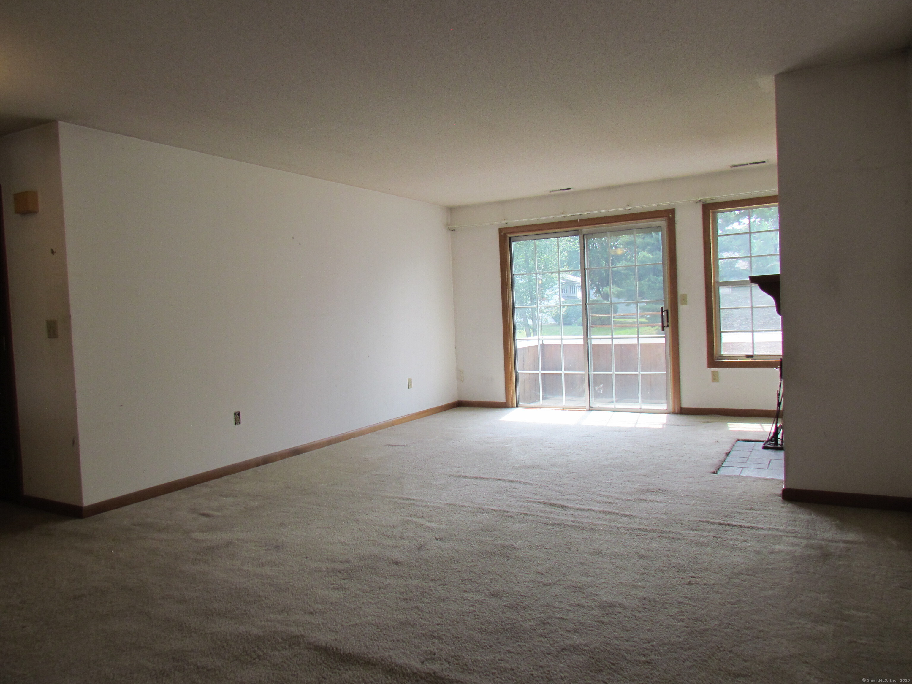 South Windsor, Connecticut 06074, United States, 2 Bedrooms Bedrooms, ,2 BathroomsBathrooms,Residential,Active,170614