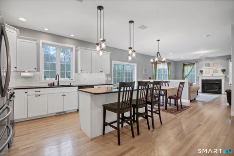 Tiny photo for 7 Harvest Glen, East Lyme, CT 06333 (MLS # 24175546)
