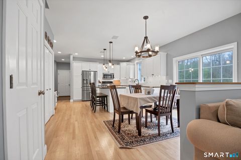 Tiny photo for 7 Harvest Glen, East Lyme, CT 06333 (MLS # 24175546)
