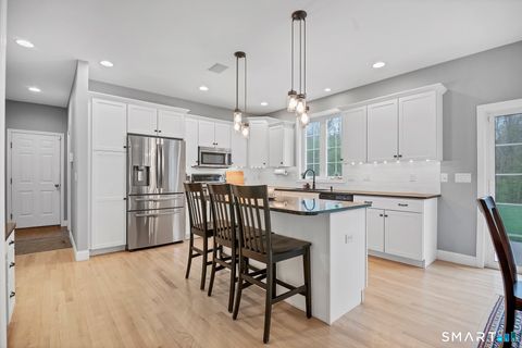 Tiny photo for 7 Harvest Glen, East Lyme, CT 06333 (MLS # 24175546)