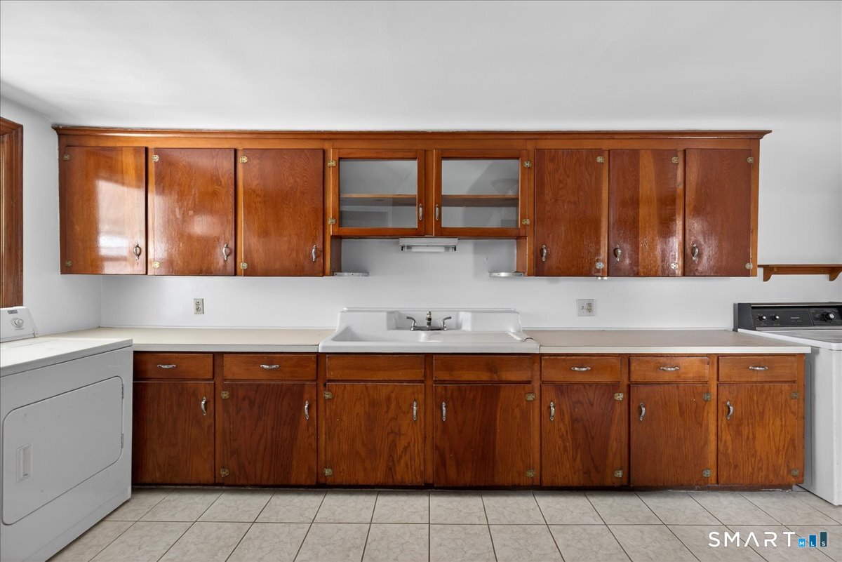 253 Olivia Street 3rd Fl