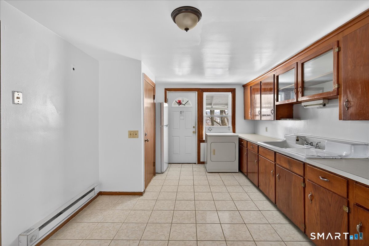 253 Olivia Street 3rd Fl