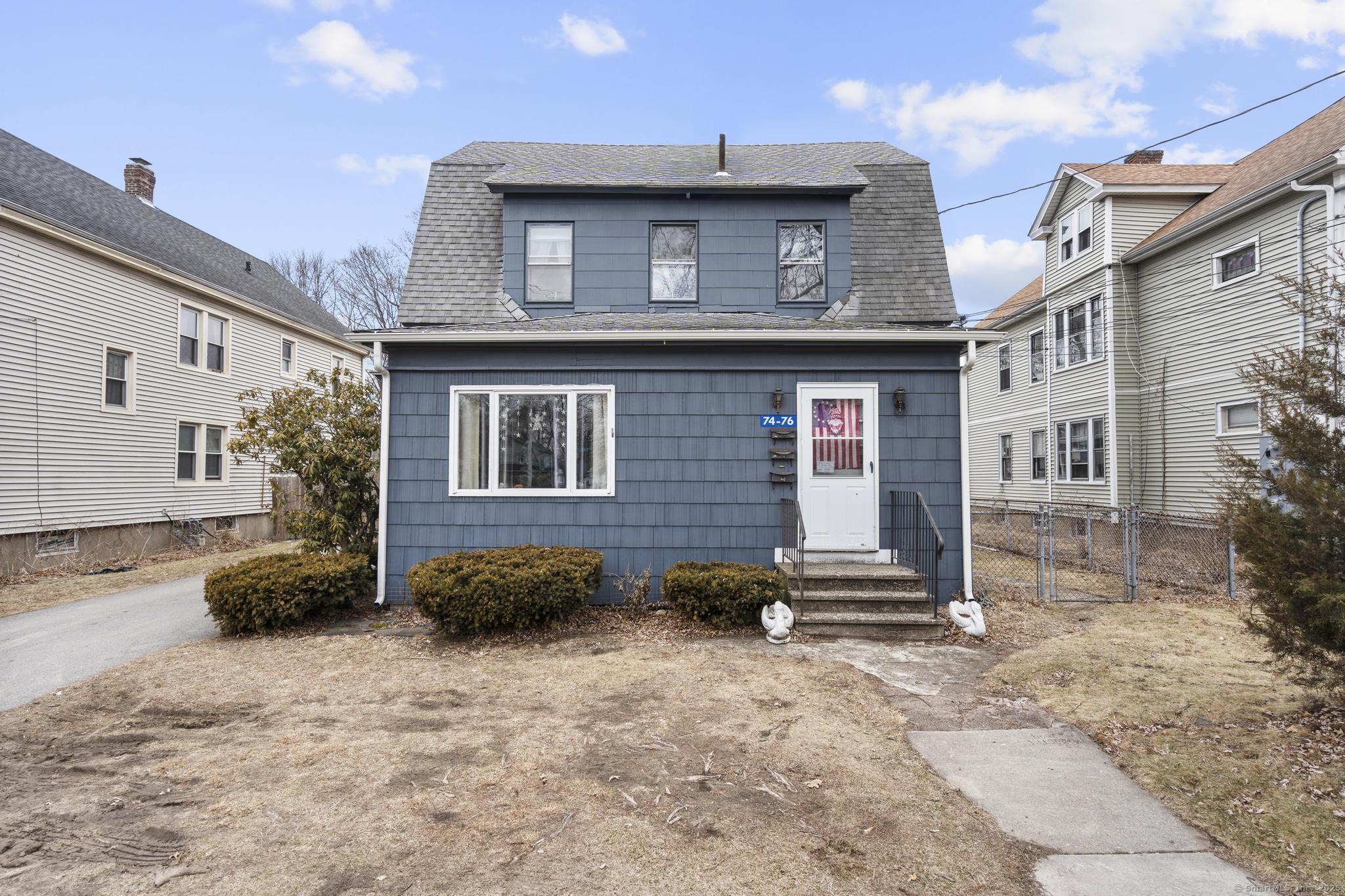 Prospect Street, East Hartford, Connecticut - 5 Bedrooms  
4 Bathrooms  
11 Rooms - 