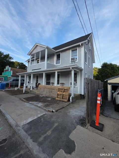 Multifamily For Sale - 625 N Main Street<br/> Norwich, CT 06360
