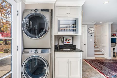 Tiny photo for 3 Hickory Lane, Darien, CT 06820 (MLS # 24156095)