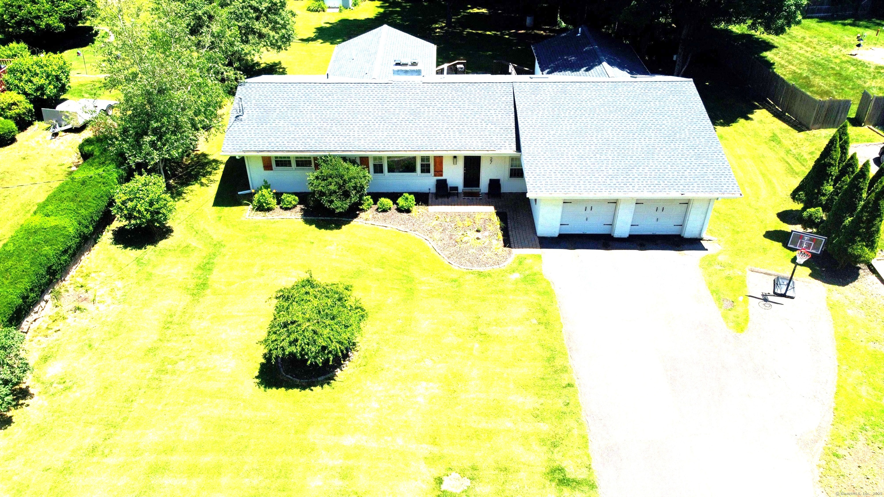 27 Woodland Drive
