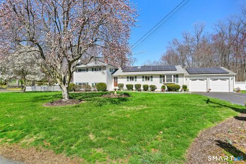 Photo of 1 Driftwood Lane, Norwalk, CT 06851 (MLS # 24165360)