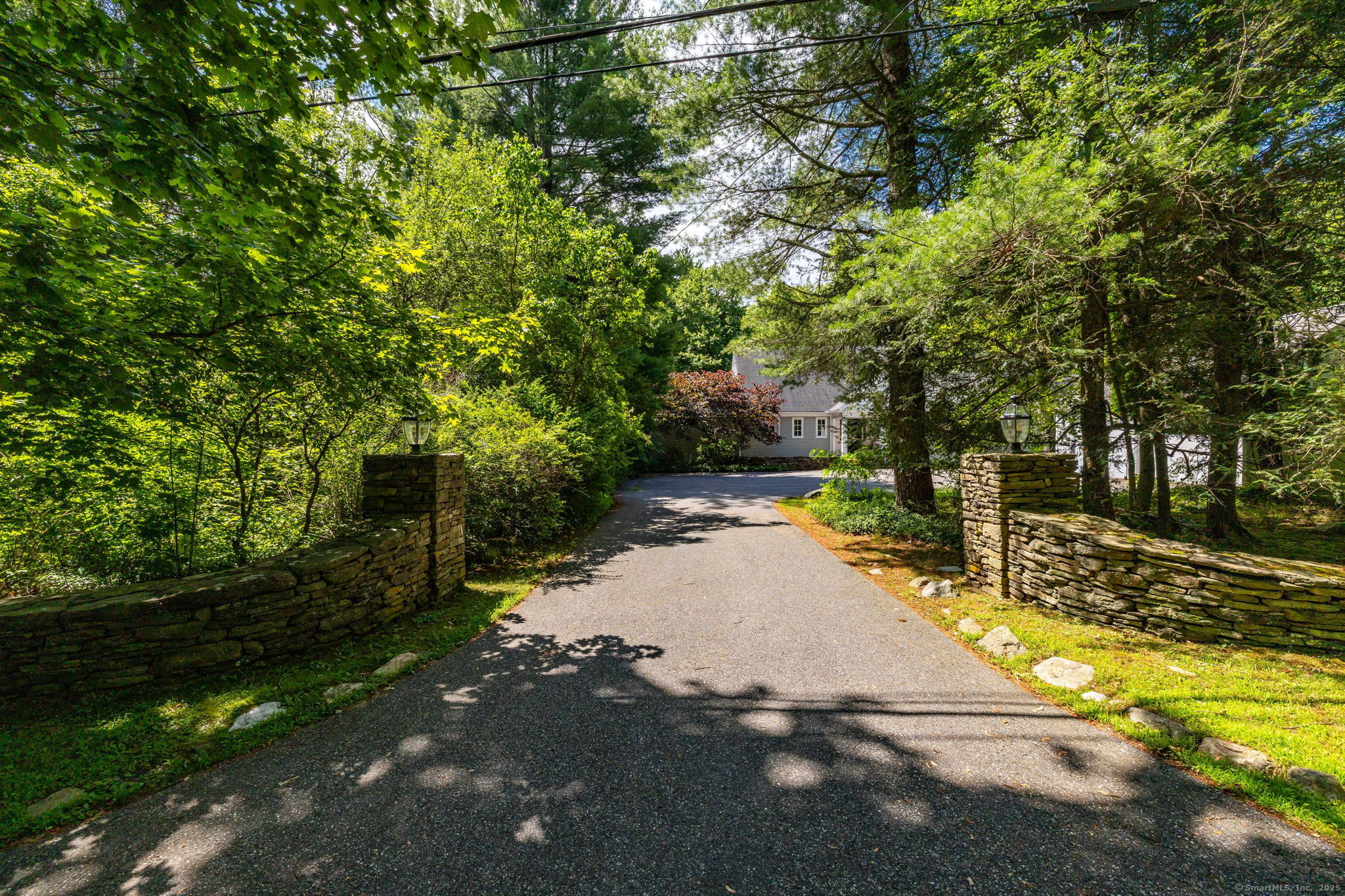 101 Tallmadge Lane
